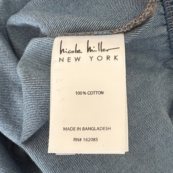 Nicole Miller boho Denim Blouse with Button Accents NWT - Picture 7 of 7
